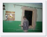 P1030390 * spaet in der Nacht wuden die Fenster fertig gestellt * 612 x 461 * (30KB)